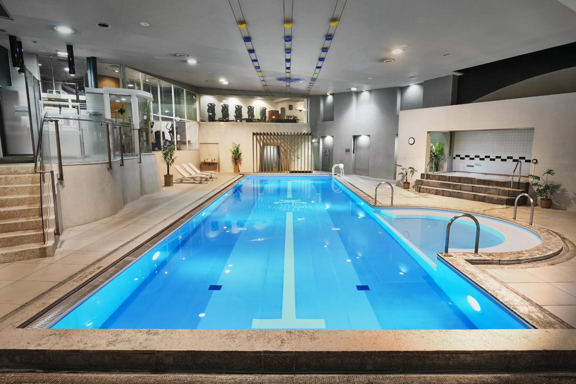 Hotel New Otani Tokyo The Main Екстер'єр фото The swimming pool at the hotel